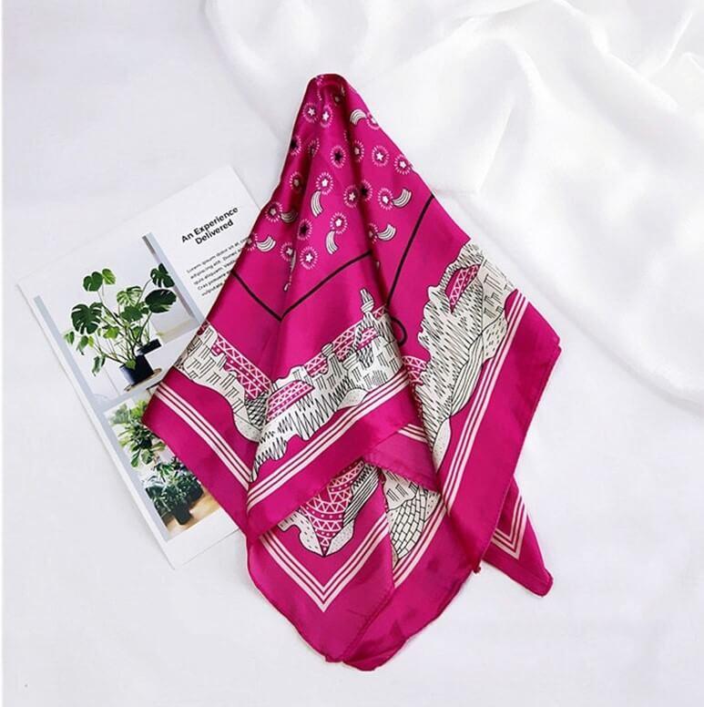 Catalina Bandana : Un accessoire tendance pour vous démarquer