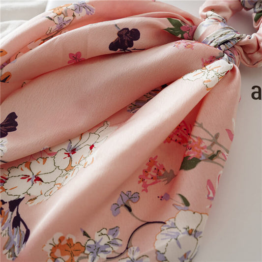 Chouchou Foulard Rose : Le Must-Have de la Saison