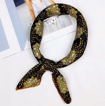 Astrid Bandana: Un Style Unique