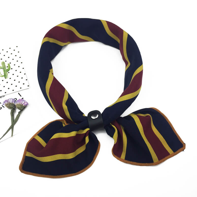 Flavia Bandana : Un style distinctif.