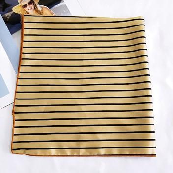 Bandana Phoebe: L'Accessoire Tendance Par Excellence