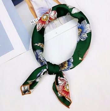 Selene Bandana - Le style à votre portée.