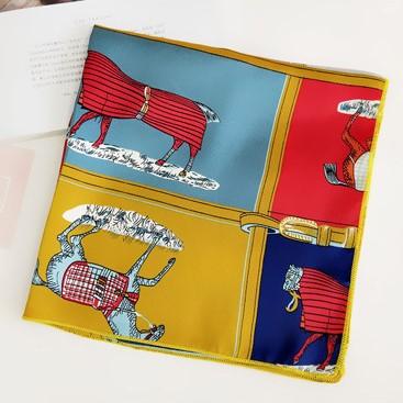 Bandana Équestre: Style et Élégance pour Cavaliers