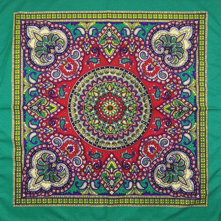 Bandana Indien Vert aux Motifs Élégants
