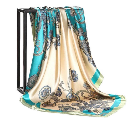 Foulard Blanc - Luxe et Élégance