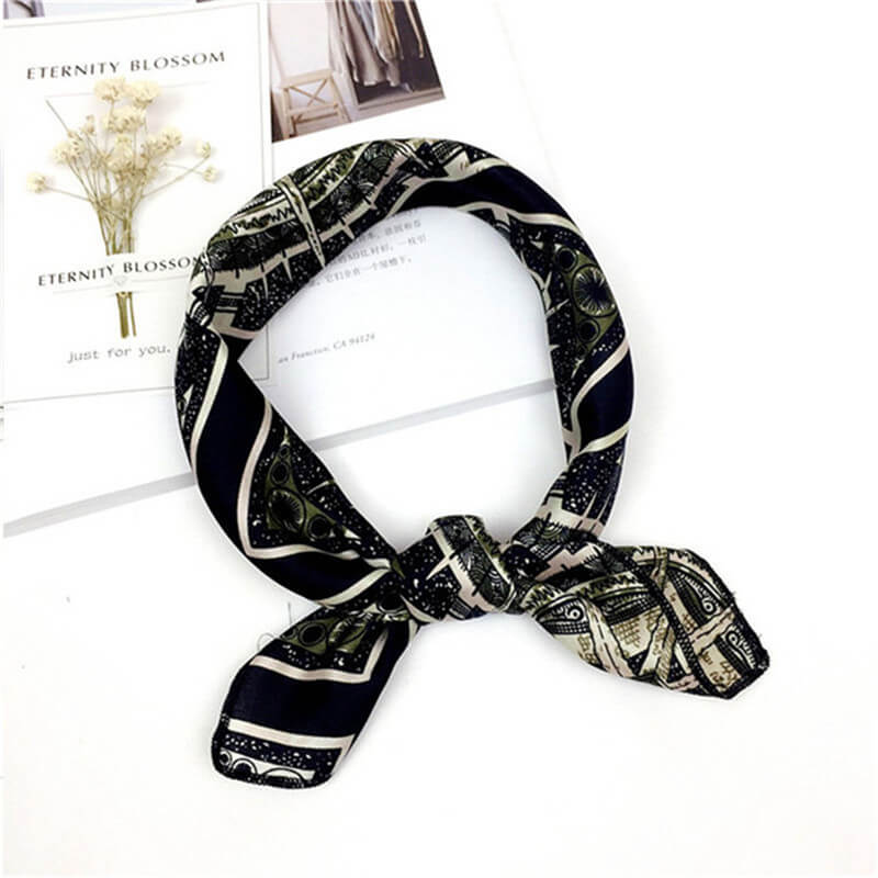 Renée Bandana - Style et Élégance