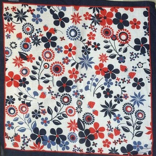 Bandana Printemps: Style Impeccable