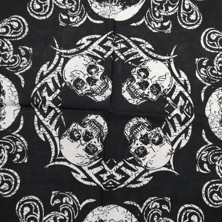 Infernal Bandana: L'accessoire incontournable.