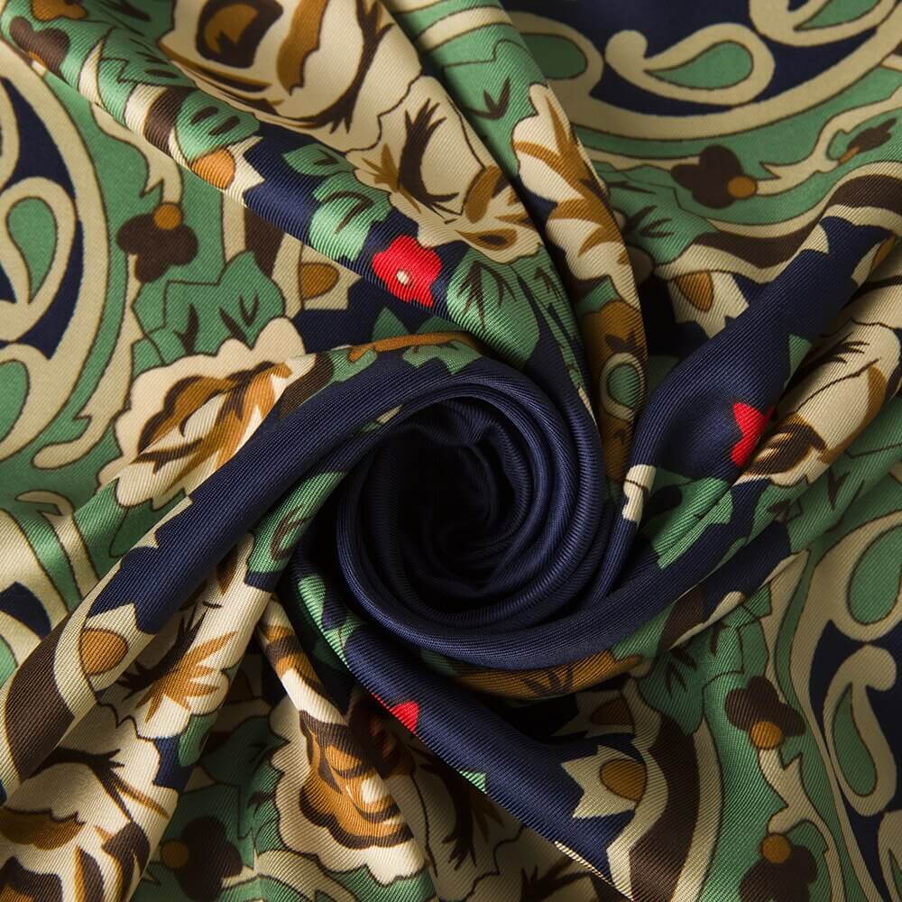 Rose Majestique Bandana