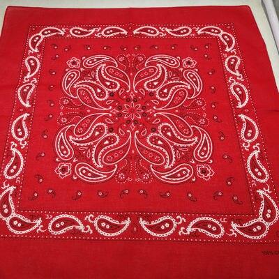 Bandana Rubis - Le choix élégant pour toutes les occasions