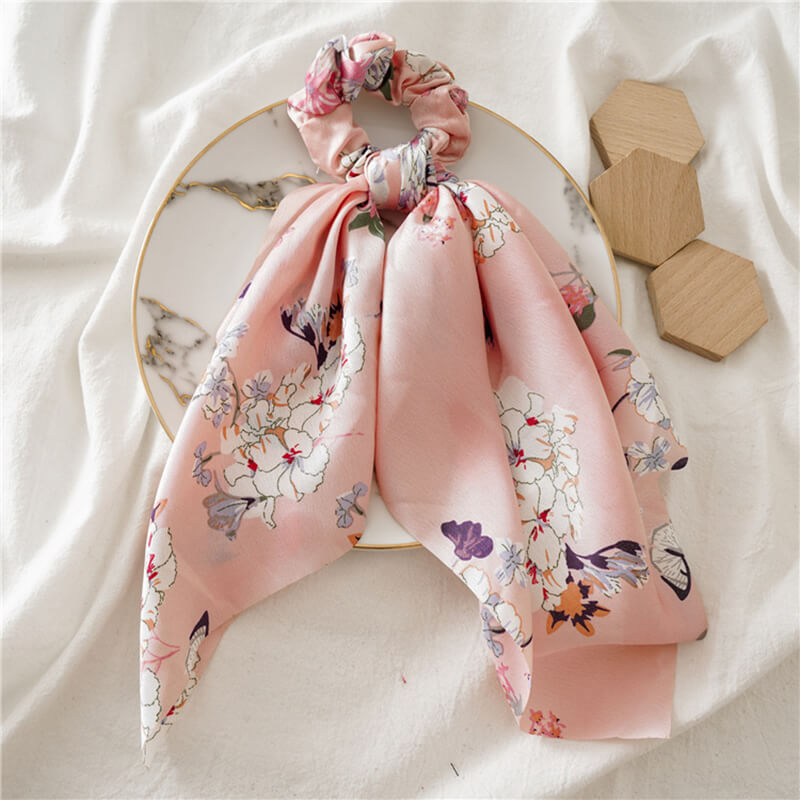 Chouchou Foulard Rose : Le Must-Have de la Saison